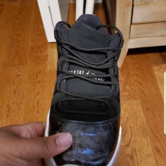 Jordan sneakers - Picture 1 of 3